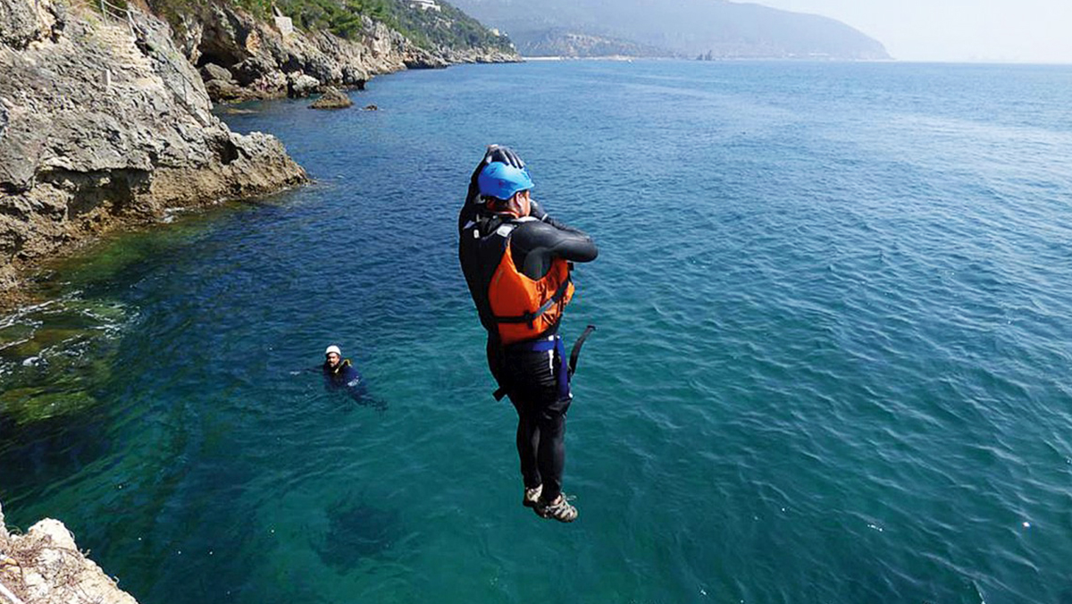 COASTEERING